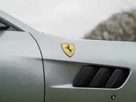 Ferrari GTC4Lusso (2018) thumbnail 15
