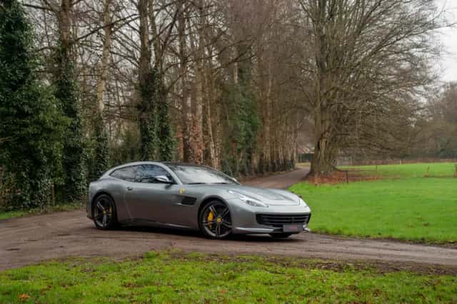 Ferrari GTC4Lusso (2018) thumbnail 16