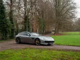 Ferrari GTC4Lusso (2018) thumbnail 16