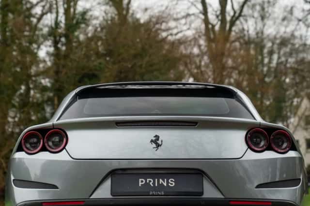 Ferrari GTC4Lusso (2018) thumbnail 27