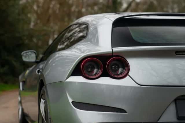 Ferrari GTC4Lusso (2018) thumbnail 29
