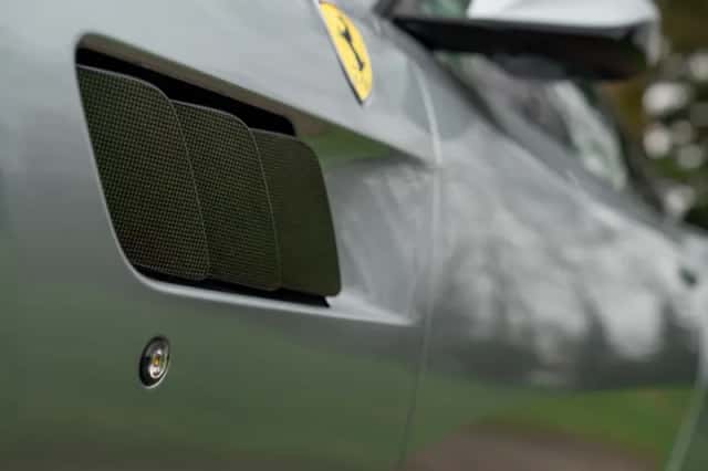 Ferrari GTC4Lusso (2018) thumbnail 36