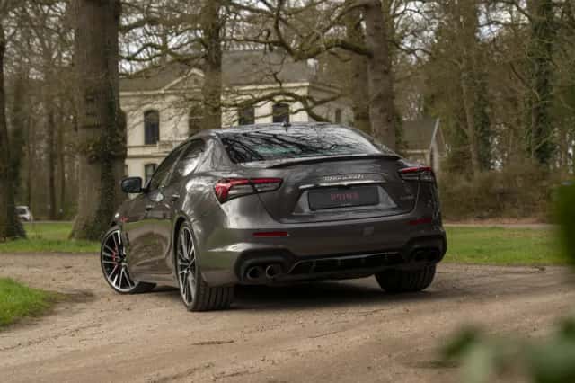 Maserati Ghibli (2024) thumbnail 4