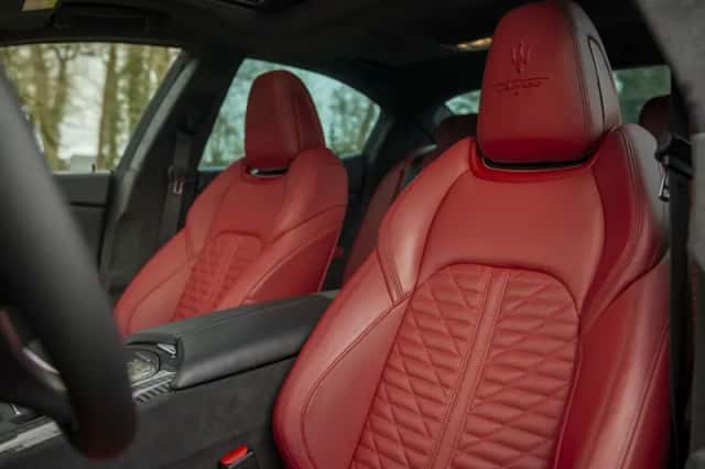 Maserati Ghibli (2024) thumbnail 8