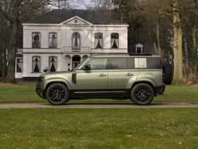 Land Rover Defender (2021)
