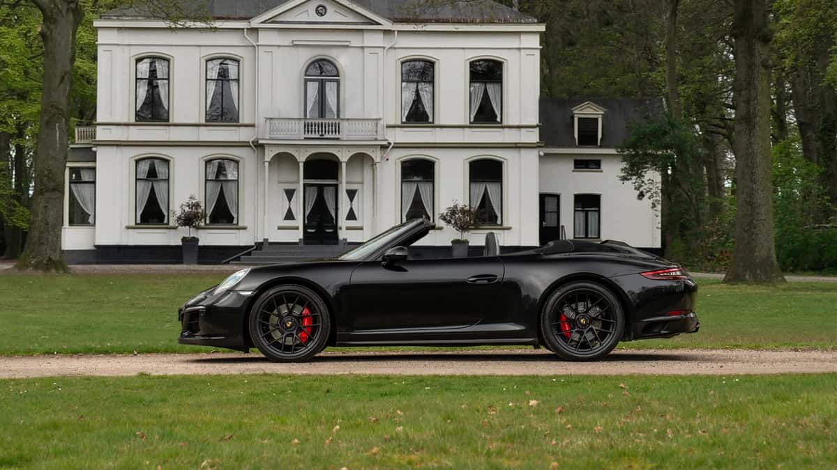 Porsche 911 (2019) — foto 1