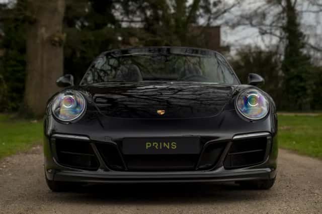Porsche 911 (2019) thumbnail 2