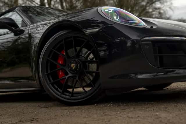 Porsche 911 (2019) thumbnail 19