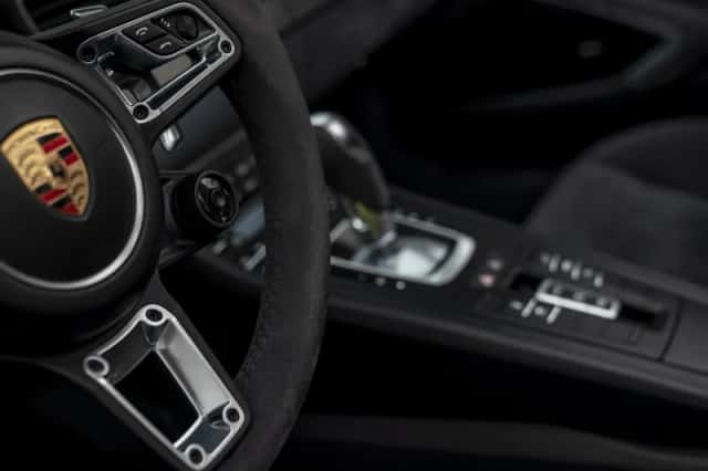 Porsche 911 (2019) thumbnail 38