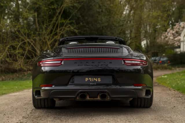 Porsche 911 (2019) thumbnail 5