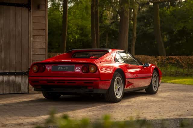 Ferrari 208 GTB Turbo (1986) thumbnail 5