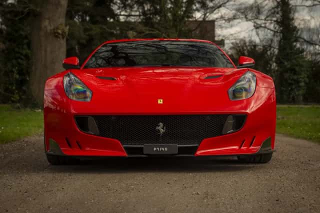 Ferrari F12 (2016) thumbnail 2