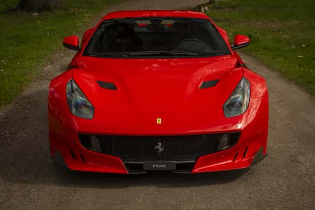 Ferrari F12 (2016) thumbnail 19