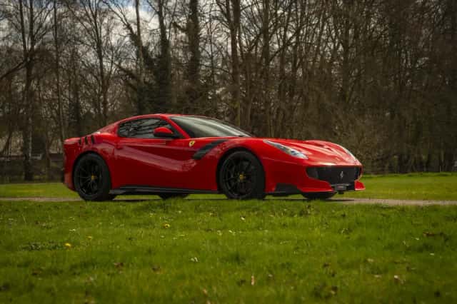 Ferrari F12 (2016) thumbnail 3