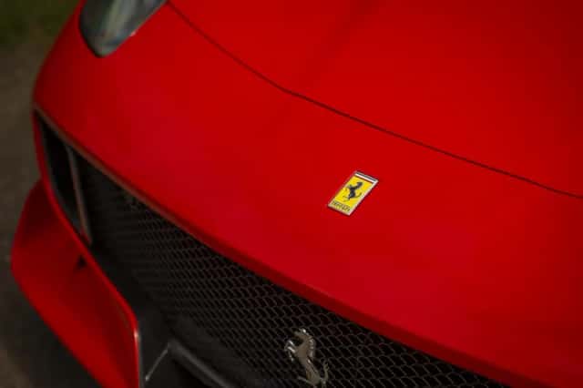 Ferrari F12 (2016) thumbnail 21