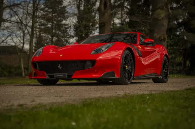Ferrari F12 (2016) thumbnail 22