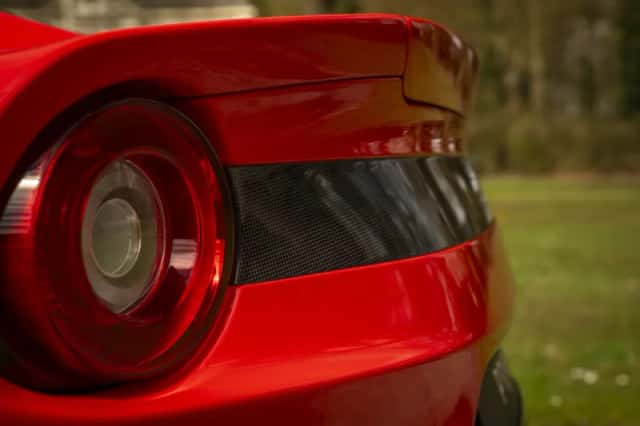 Ferrari F12 (2016) thumbnail 38