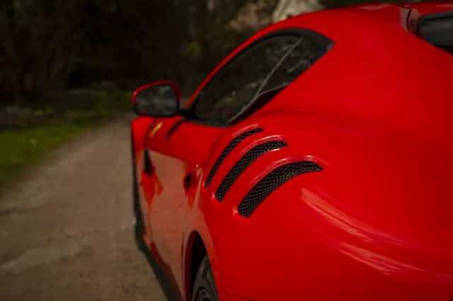 Ferrari F12 (2016) thumbnail 40