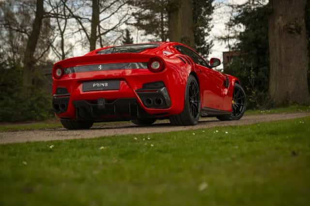 Ferrari F12 (2016) thumbnail 43