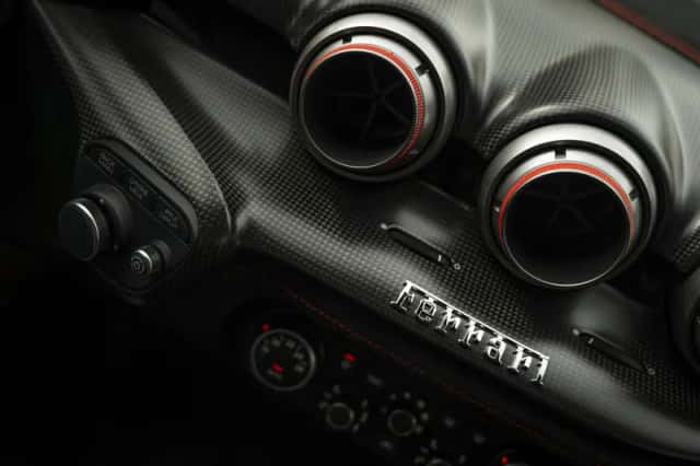 Ferrari F12 (2016) thumbnail 78