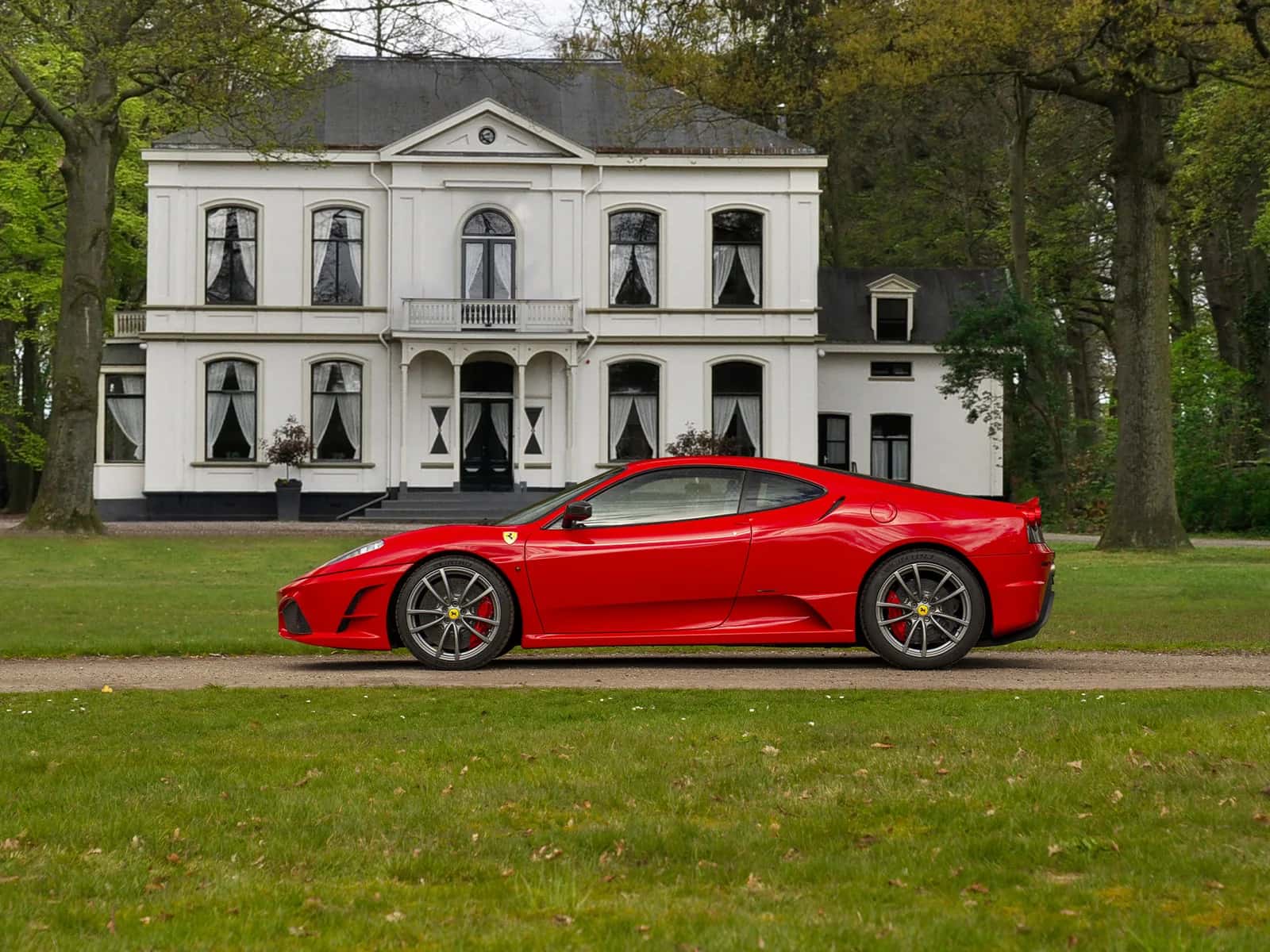 Ferrari F (2009) — foto 1