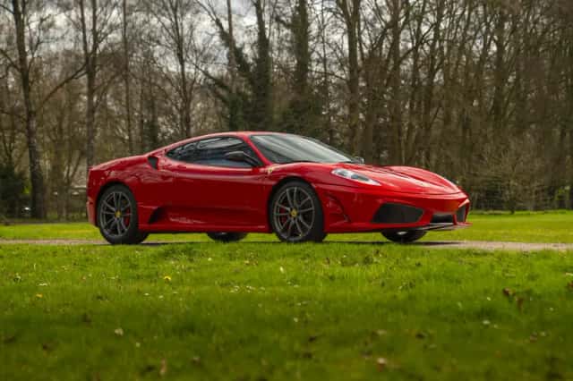 Ferrari F (2009) thumbnail 3