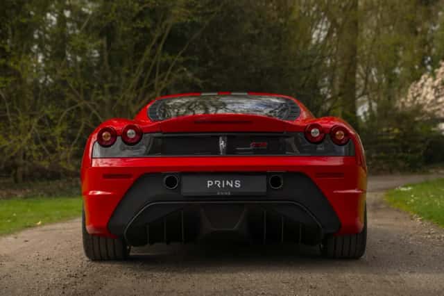 Ferrari F (2009) thumbnail 5