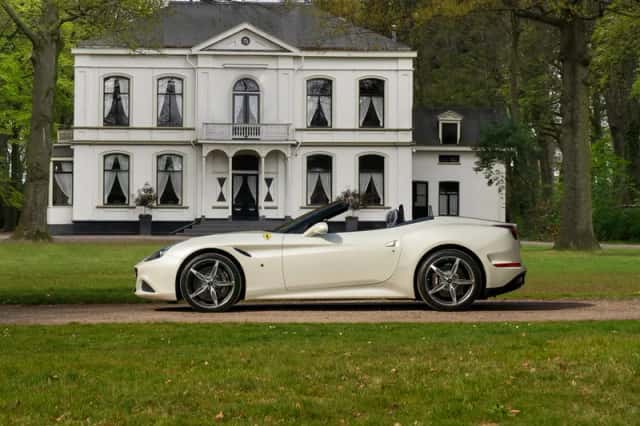 Ferrari California (2015) thumbnail 1