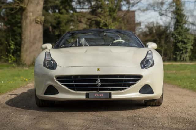 Ferrari California (2015) thumbnail 2