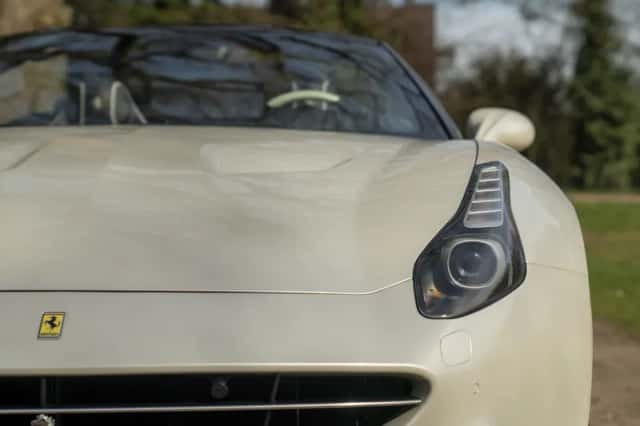 Ferrari California (2015) thumbnail 22
