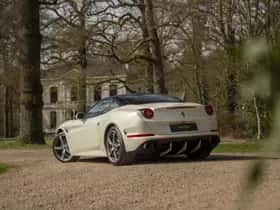 Ferrari California (2015) thumbnail 25