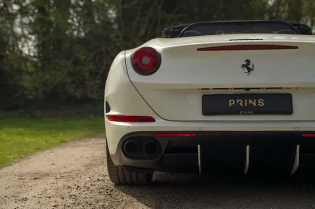 Ferrari California (2015) thumbnail 27