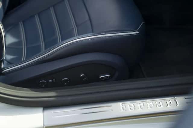 Ferrari California (2015) thumbnail 37