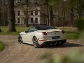 Ferrari California (2015) thumbnail 6
