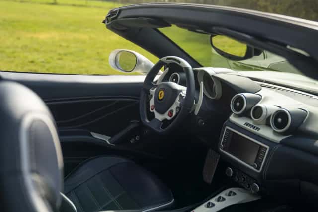 Ferrari California (2015) thumbnail 10