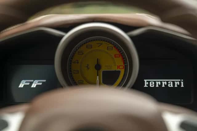 Ferrari FF (2013) thumbnail 11