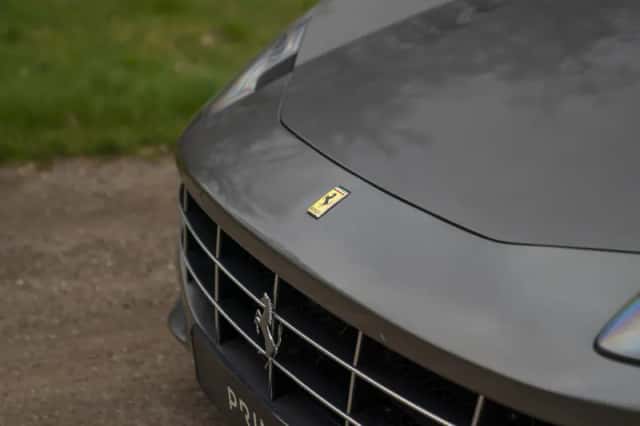 Ferrari FF (2013) thumbnail 20