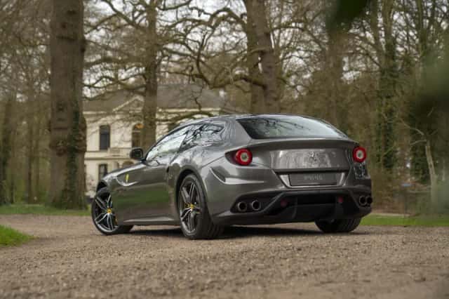 Ferrari FF (2013) thumbnail 22
