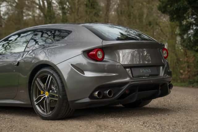 Ferrari FF (2013) thumbnail 23