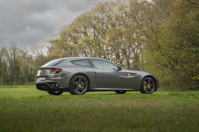 Ferrari FF (2013) thumbnail 25