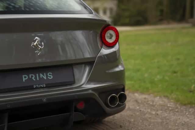 Ferrari FF (2013) thumbnail 28