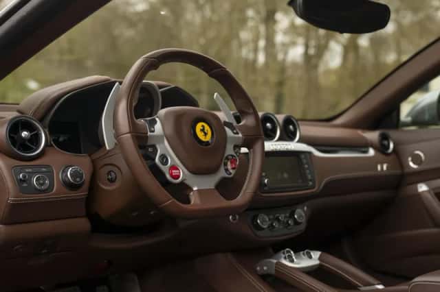 Ferrari FF (2013) thumbnail 7