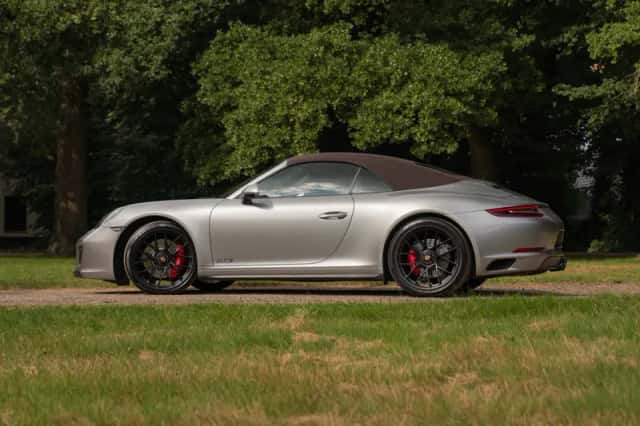 Porsche 911 (2017) thumbnail 19