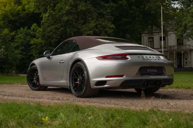 Porsche 911 (2017) thumbnail 22