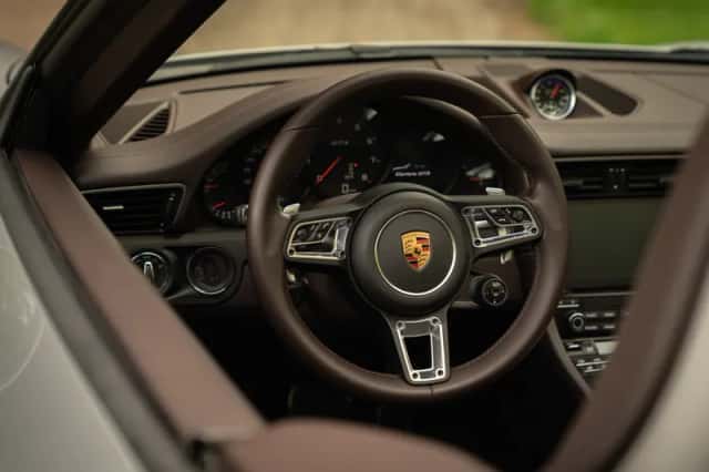 Porsche 911 (2017) thumbnail 28