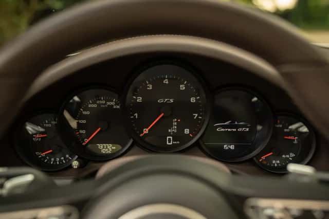 Porsche 911 (2017) thumbnail 33