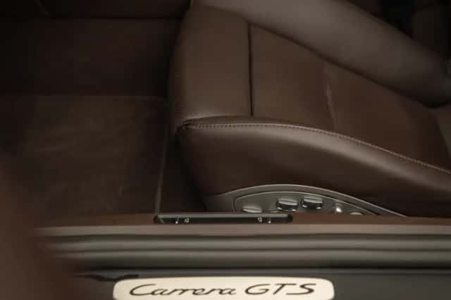 Porsche 911 (2017) thumbnail 36