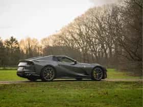 Ferrari 812 GTS (2021) thumbnail 4