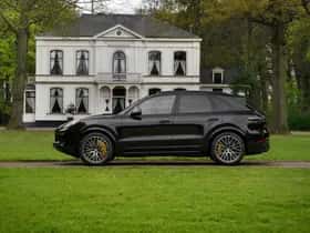 Porsche Cayenne (2019) thumbnail 1