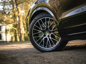 Porsche Cayenne (2019) thumbnail 21